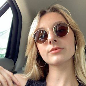 Meet your Posher, Marina